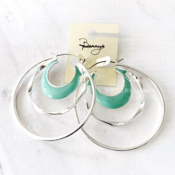 Free People Hoop Earrings - Picture 5 of 6